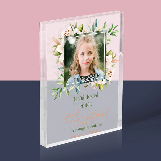 Fotó És Felirat: Elsőáldozás Emlékére - Akrilüveg