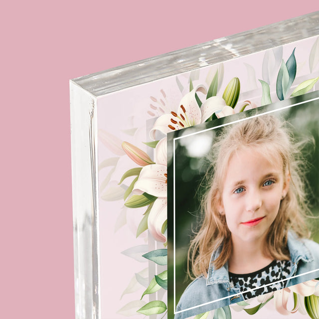 Fotó És Felirat: Elsőáldozás Emlékére - Akrilüveg