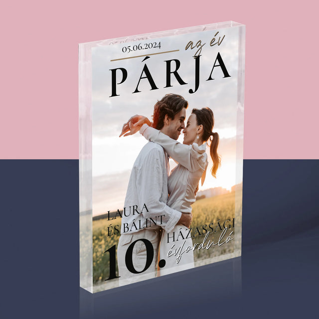 Újság Címlap: Az Év Párja - Akrilüveg