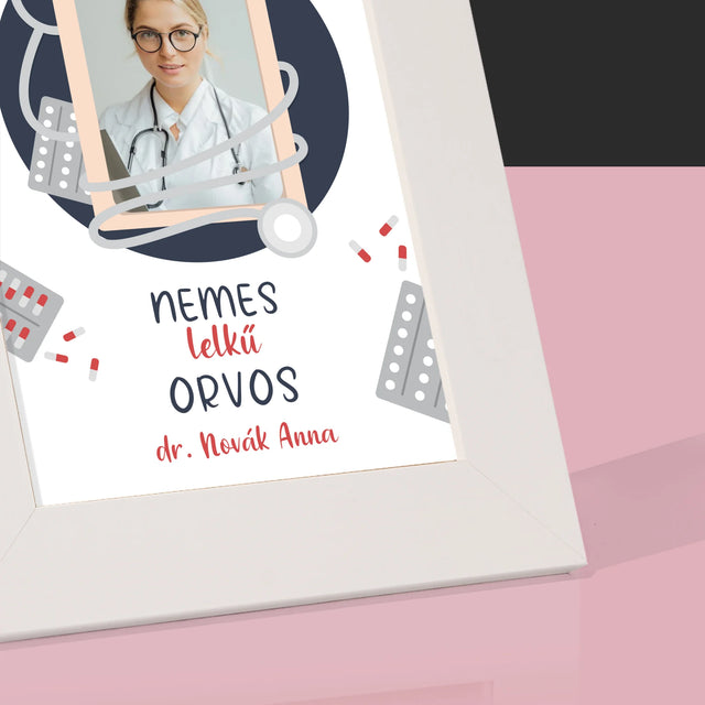 Fotó És Felirat: Nemes Lelkű Orvos - Fotókeret