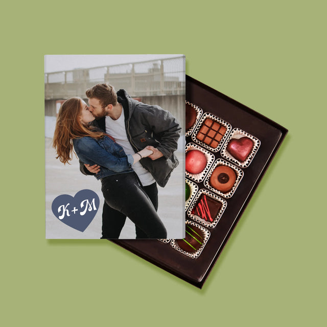 Fotókollázs: Iniciálék, Szívek - Praliné