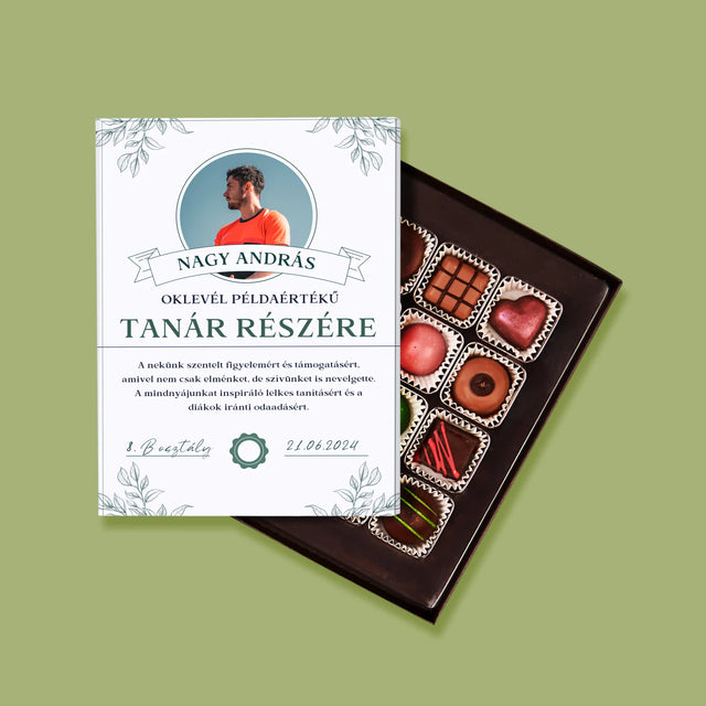 Fotó És Felirat: Oklevél Példaértékű Tanár Részére - Praliné