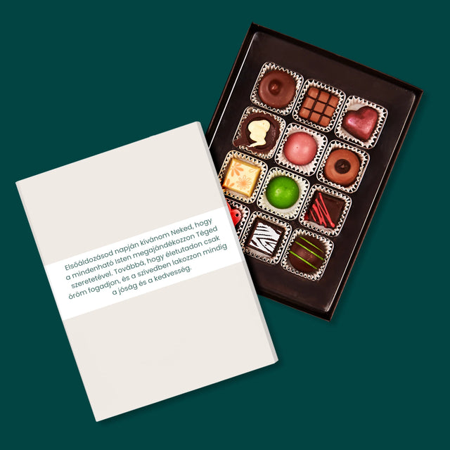 Fotó És Felirat: Elsőáldozás, Ünnepi Köszöntés - Praliné