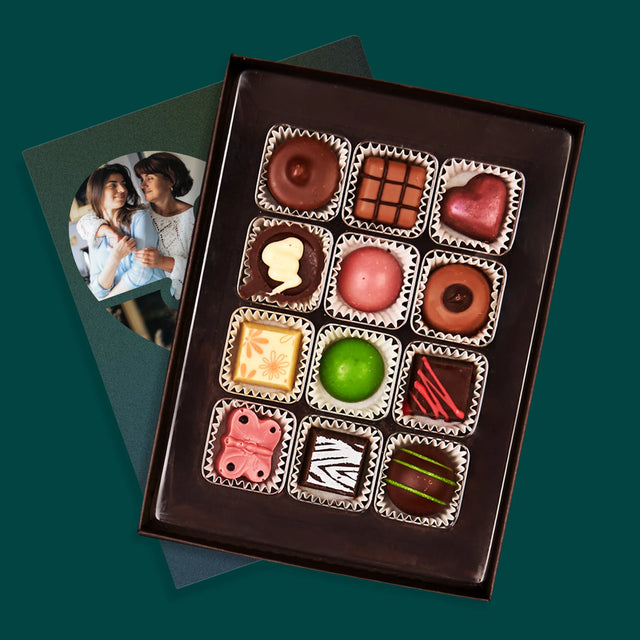 Fotókollázs: Szív Alakú Kirakó Anyának - Praliné