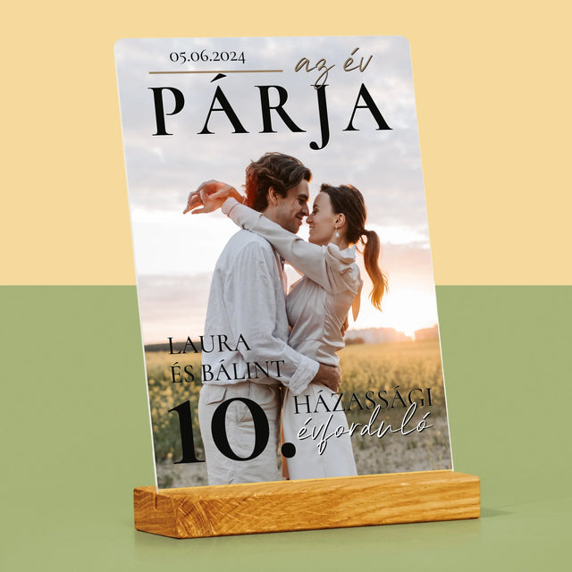 Újság Címlap: Az Év Párja - Akrilüvegre Nyomtatott Kép