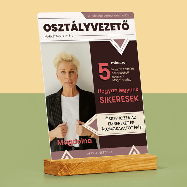 Újság Címlap: Osztályvezető - Akrilüvegre Nyomtatott Kép