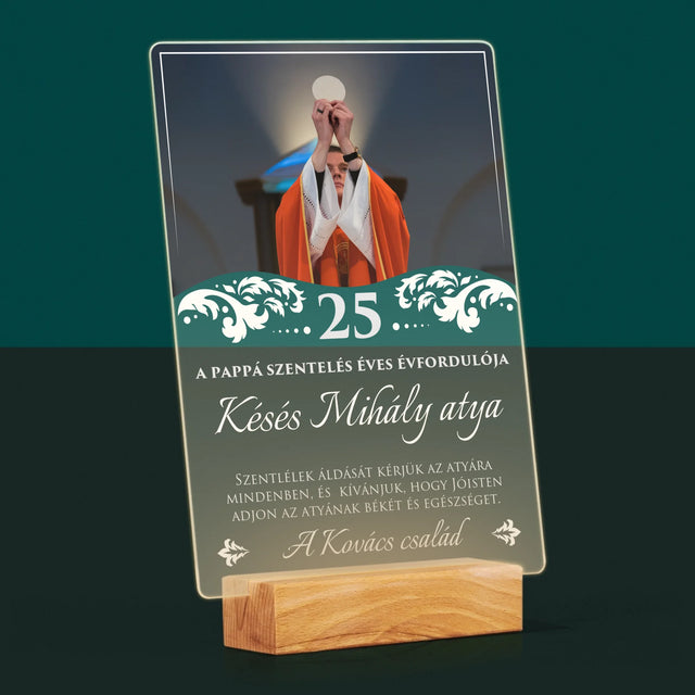 Fotó És Felirat: A Pappá Szentelés Évfordulójára - Akrilüvegre Nyomtatott Kép