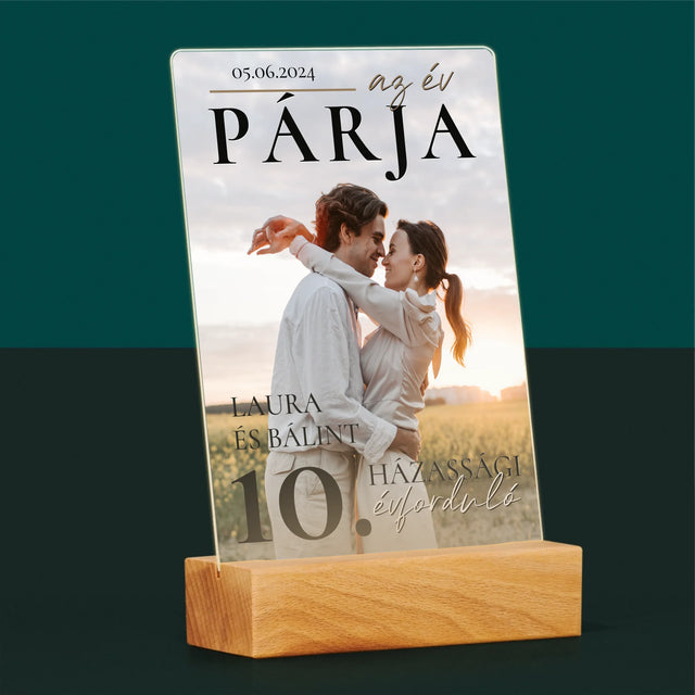 Újság Címlap: Az Év Párja - Akrilüvegre Nyomtatott Kép