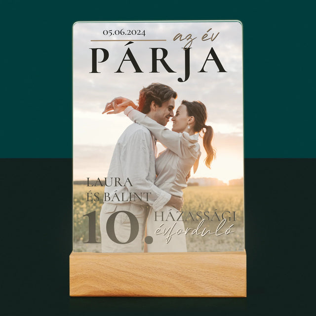 Újság Címlap: Az Év Párja - Akrilüvegre Nyomtatott Kép