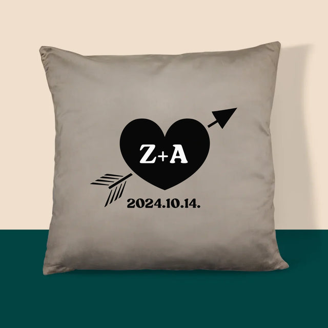 Monogram: Kezdőbetűk Szív Egy Nyíllal - Párna