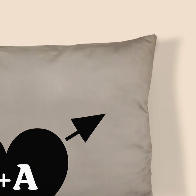 Monogram: Kezdőbetűk Szív Egy Nyíllal - Párna