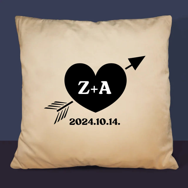 Monogram: Kezdőbetűk Szív Egy Nyíllal - Párna
