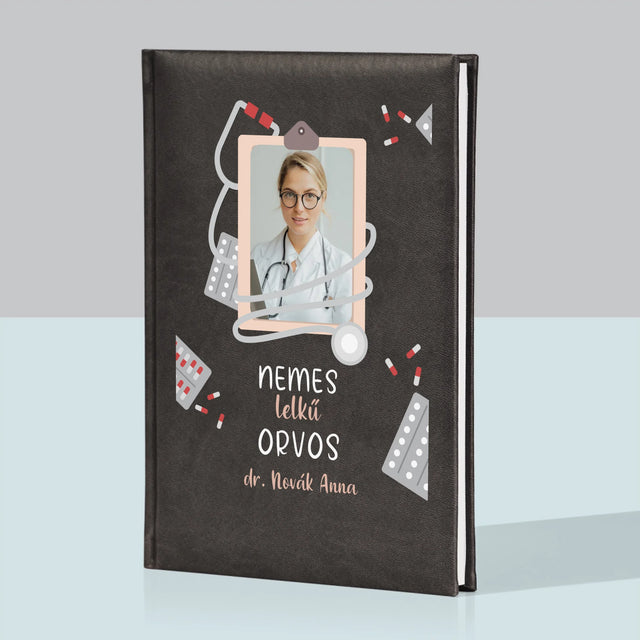 Fotó És Felirat: Nemes Lelkű Orvos - Jegyzettömb