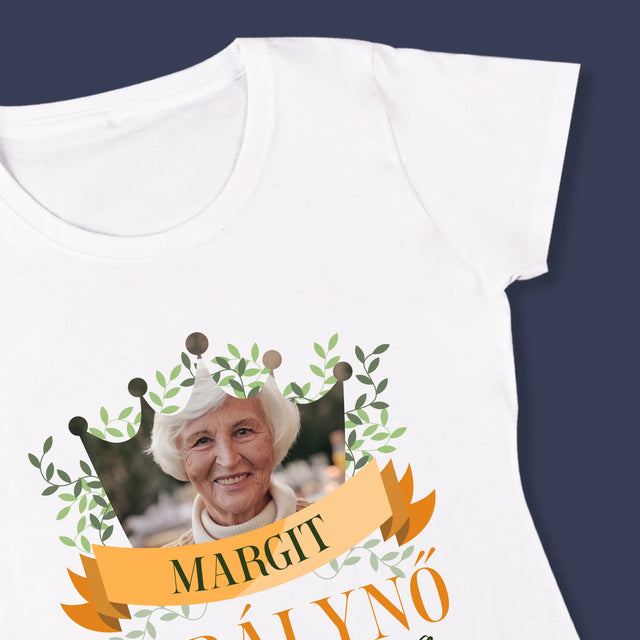 Fotó És Felirat: Nagymama Királynő - Női Póló