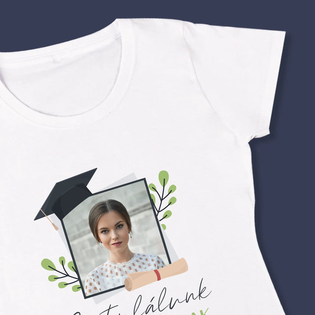 Fotó És Felirat: Gratulálunk A Diplomásnak - Női Póló