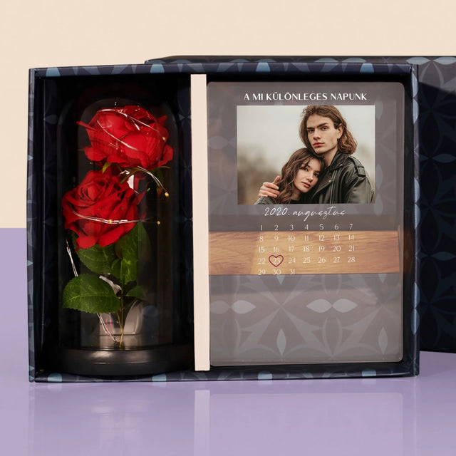 Fotó És Felirat: A Mi Különleges Napunk - Ajándékkészlet Üvegre Nyomtatott Képpel És Örök Rózsával