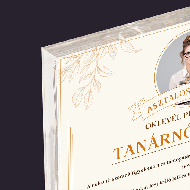 Fotó És Felirat: Oklevél Példaértékű Tanárnő Részére - Akrilüveg