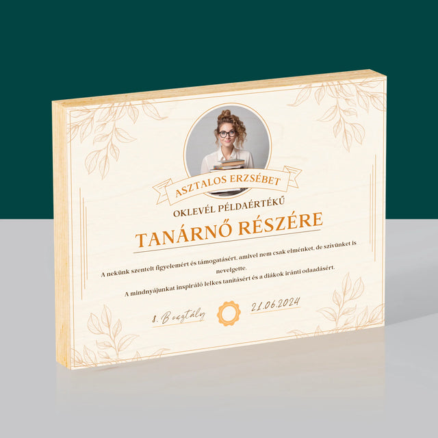 Fotó És Felirat: Oklevél Példaértékű Tanárnő Részére - Nyomtatás Fára
