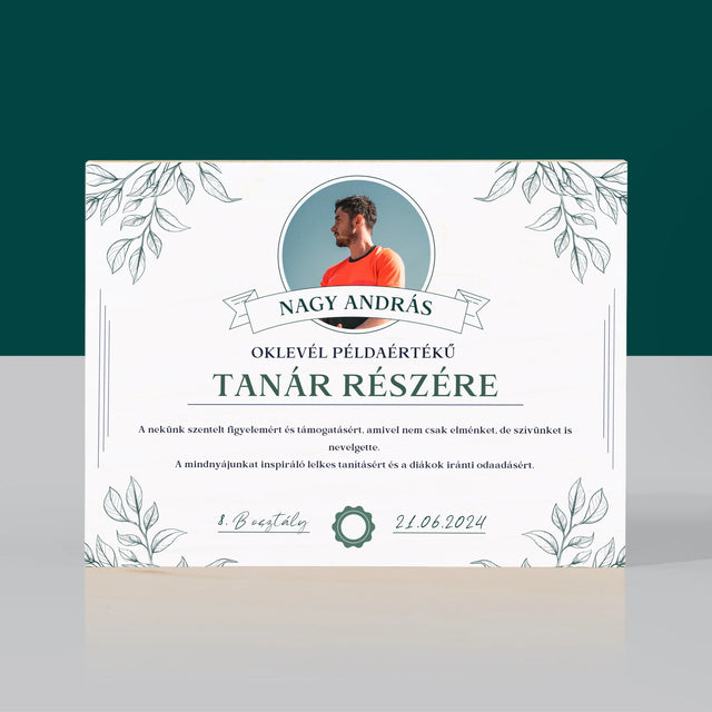 Fotó És Felirat: Oklevél Példaértékű Tanár Részére - Nyomtatás Fára