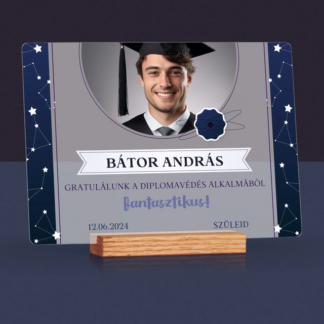 Fotó És Felirat: Gratulálunk A Diplomavédés Alkalmából - Akrilüvegre Nyomtatott Kép