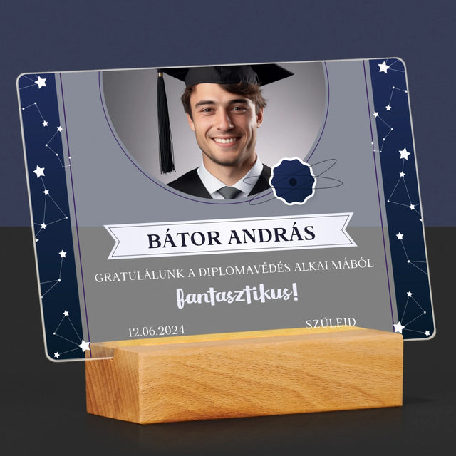 Fotó És Felirat: Gratulálunk A Diplomavédés Alkalmából - Akrilüvegre Nyomtatott Kép
