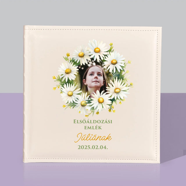 Fotó És Felirat: Elsőáldozási Emlék, Százszorszép - Fotóalbum
