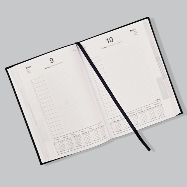 Név És Aláírás: Orvos - Határidőnapló