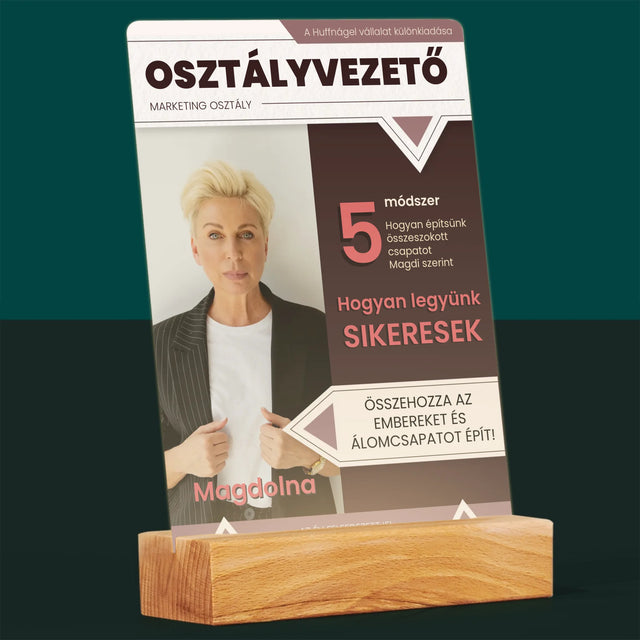Újság Címlap: Osztályvezető - Akrilüvegre Nyomtatott Kép