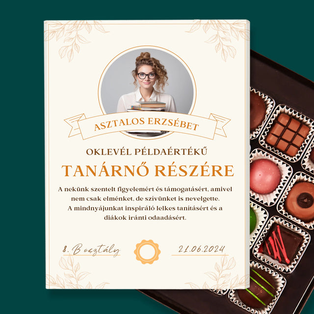 Fotó És Felirat: Oklevél Példaértékű Tanárnő Részére - Praliné