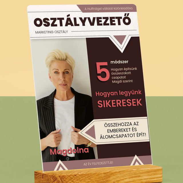 Újság Címlap: Osztályvezető - Akrilüvegre Nyomtatott Kép