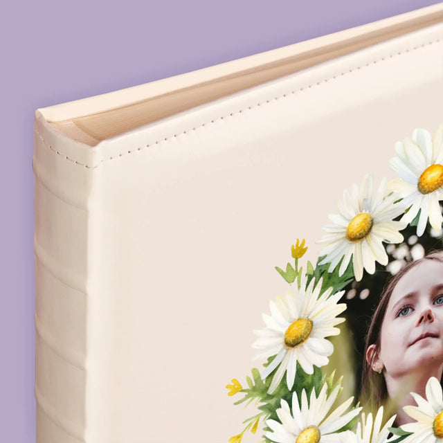 Fotó És Felirat: Elsőáldozási Emlék, Százszorszép  - Fotóalbum