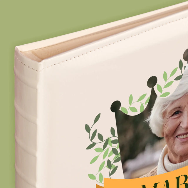 Fotó És Felirat: Nagymama Királynő - Fotóalbum