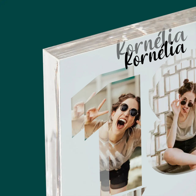 Szó Fotókból: 18 Év A Képeidből - Akrilüveg