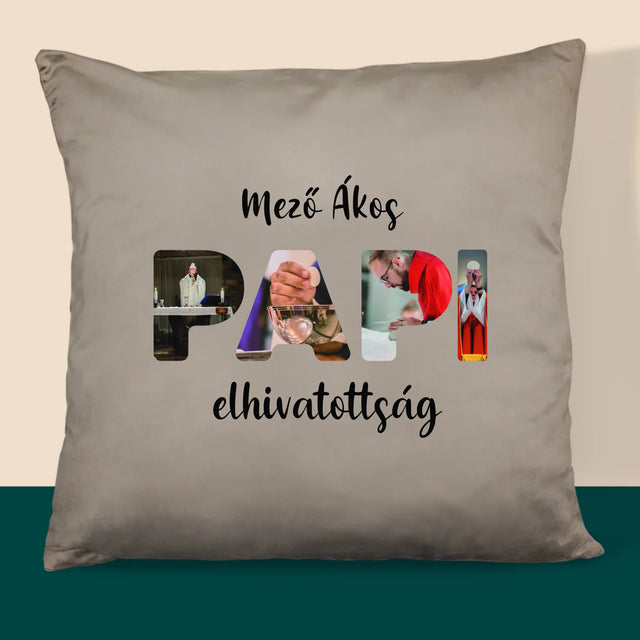 Szó Fotókból: Papi Elhivatottság - Párna
